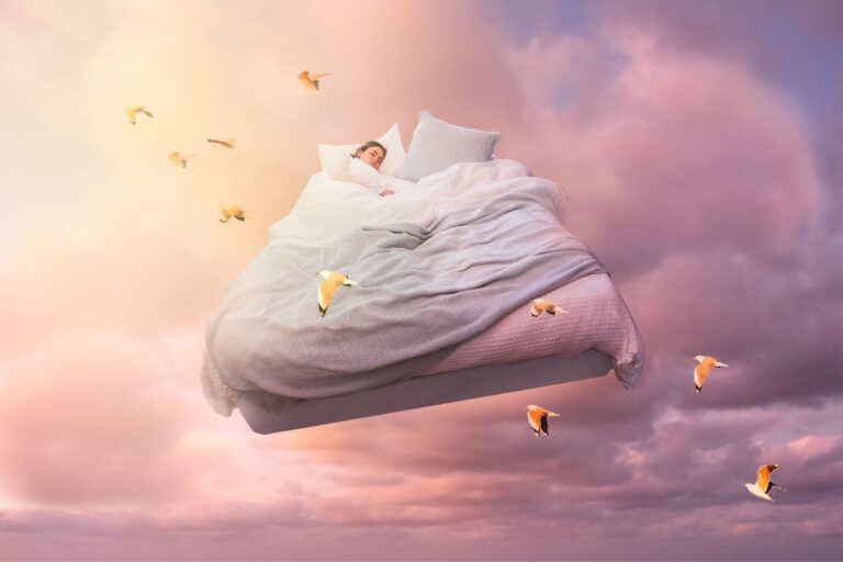14 powerful Reasons You Keep Dreaming Of Your Deceased Pet